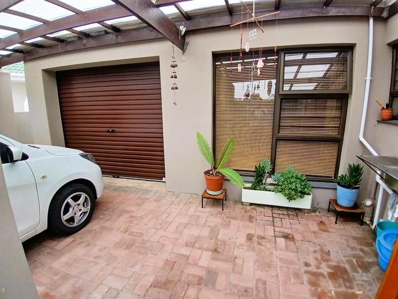 3 Bedroom Property for Sale in Stilbaai Wes Western Cape